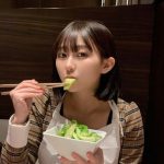 HKT48・田中美久、笑顔いっぱいの焼肉ショットにファン歓喜！