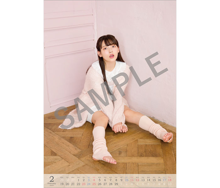 上坂すみれ、ナチュラルな可愛さが凝縮された卓上カレンダー発売中