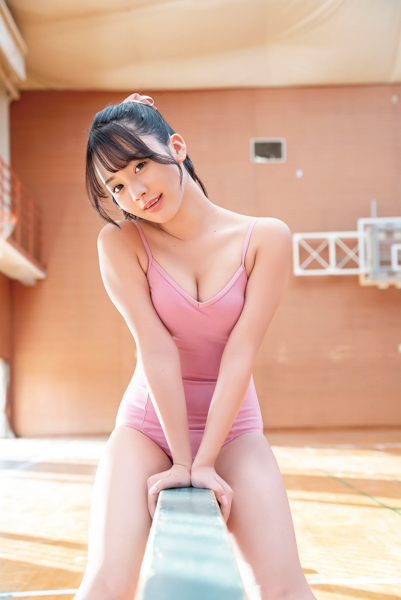 「日本一白ビキニが似合う美少女」山本姫香、制服からランジェリーまで幅広い魅力を届ける！