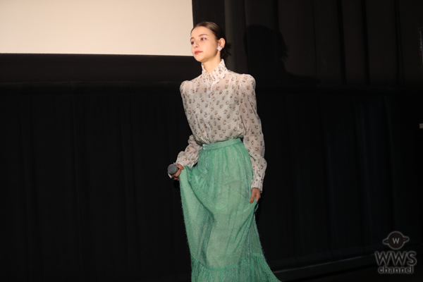 女優・嵐莉菜、『マイスモールランド』凱旋上映記念舞台挨拶に登場！「このお芝居を通して学んだことが大きかった」