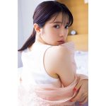 桜田ひより、うっとりする振り向きショットを披露＜FLASH＞
