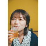 乃木坂46・秋元真夏、写真集からお気に入りの浴衣姿でビールを嗜むカット解禁