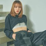 山本舞香、お腹チラ見せ韓国コーデで可愛いギャルピースに歓喜の声！