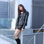 夢実あすか(MyDearDarlin’)、クールなブラックコーデで美脚アピール！「オフの日は岩盤浴に行くか映画鑑賞をしてます。」＜写真特集第2弾＞