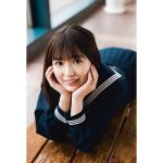 乃木坂46・小川彩と中学のあの頃を回顧！セーラー服ショットが解禁