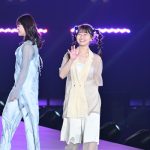 【写真特集】佐藤かれん、「関コレ」でデコルテあらわなシースルー衣装でランウェイ！＜KANSAI COLLECTION 2023 S/S＞