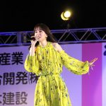 May J.、横浜花博予定地で行われた「フラワーフェス2023」でスペシャルライブに出演