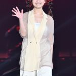 【写真特集】佐藤かれん、「関コレ」でデコルテあらわなシースルー衣装でランウェイ！＜KANSAI COLLECTION 2023 S/S＞
