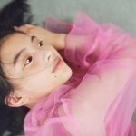 出口夏希、天真爛漫なハタチのヘルシー美脚を大胆披露！