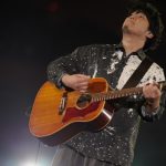 秦基博、弾き語りで『ひまわりの約束』を披露＜ギタージャンボリー2023＞