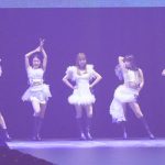 【写真特集】iZ BREAK、「関コレ」で美脚見せの装でパワフルにパフォーマンス！＜KANSAI COLLECTION 2023 S/S＞