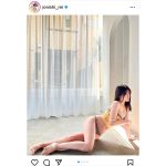 NMB48・上西怜、美脚とヘルシーなボディラインで誘惑