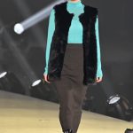 「引越し侍」CMで話題の黒嵜菜々子（Peel the Apple）、「関コレ」ランウェイで春コーデを披露！