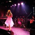 まるり、誕生日の初ワンマンライブで6月からの初ワンマン・ツアーを発表