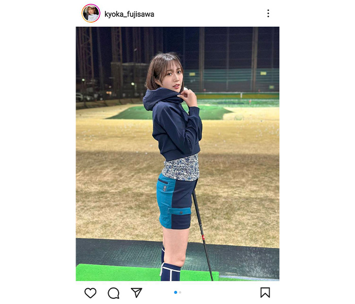 レースクイーン・藤澤響花、超ミニのゴルフコーデで美脚をチラ見せ！