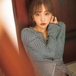 板野友美、肌見せ春コーデで「こだわりの美ボディ」披露！