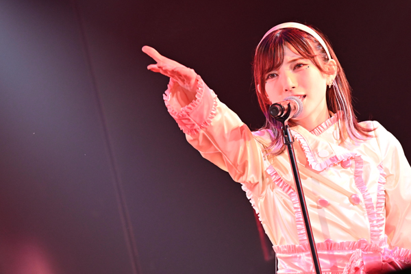 【ライブレポート】AKB48・岡田奈々「アイドル人生に悔いはありません！」たくさんの愛に溢れた感動の卒業公演！ 小嶋真子・西野未姫ら14期生も全員集結！