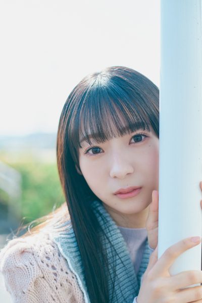 日向坂46・宮地すみれ、優しく微笑むポートレートで魅了