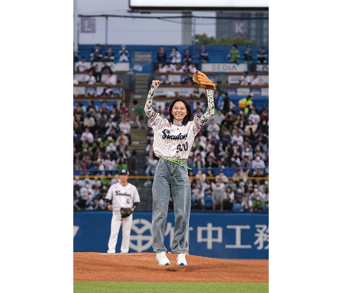 工藤綾乃、自身6回目となる始球式に登場