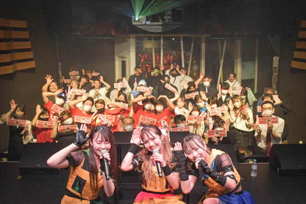 【ライブレポート】国内とアジアで大人気！ロック系アイドルMOONRABBiTS・北野真衣の生誕祭が開催！