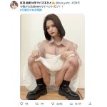 令和のM字クイーン・紅羽祐美、透け感レース衣装のM字開脚でフェチ感MAX！