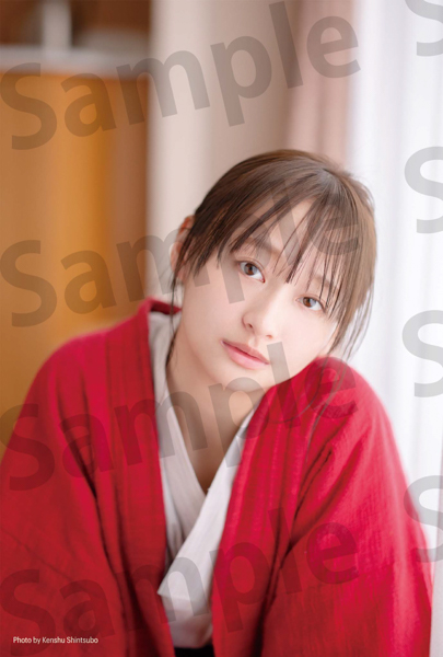 日向坂46・影山優佳、どのカットも愛おしい写真集書店別の特典ポストカード図柄が公開！