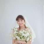 茅島みずき、背中ざっくり開きの純白ウェディングドレス姿を披露