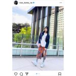 のん、スリットから美脚見せの私服コーデにファン歓喜！