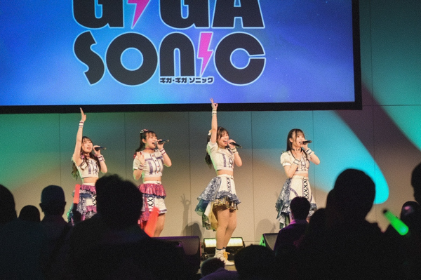 KissBee、りんご娘、きゅるりんってしてみてらが出演！アイドルイベント「GIGA・GIGA SONIC~ Road to 幕張メッセ vol.1 ~」4・23に新宿LUMINE 0にて大盛況で終演