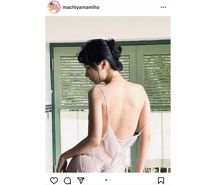 街山みほ、美背中ざっくり開いた濡れ肌セクシーショット公開！