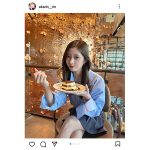 松川星、ミニスカ私服で美脚チラリ「可愛すぎます」「癒される」とファン歓喜