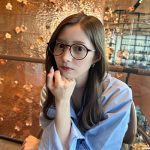 松川星、ミニスカ私服で美脚チラリ「可愛すぎます」「癒される」とファン歓喜