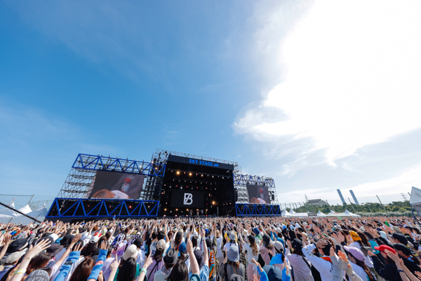 SKY-HI&BE:FIRSTがSKY STAGEに出演！激しいパフォーマンスで魅了＜JAPAN JAM 2023＞