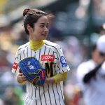 藤間爽子、甲子園球場で初の始球式に挑戦