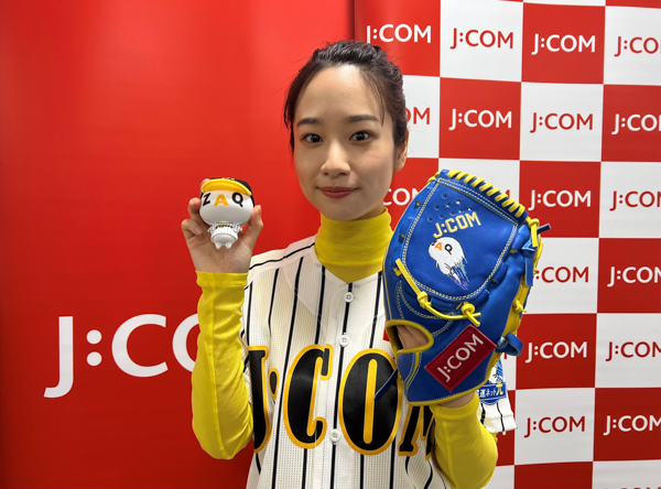 藤間爽子、甲子園球場で初の始球式に挑戦