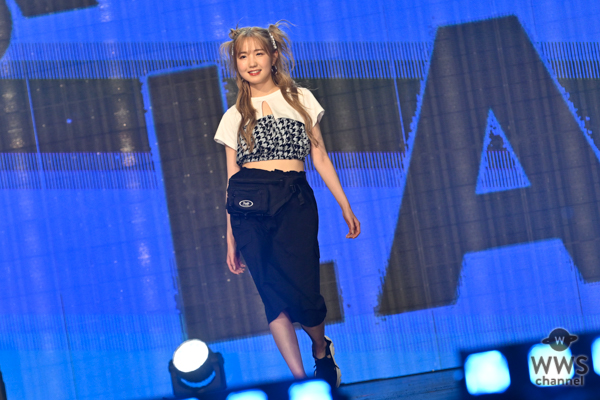 【写真特集】AKB48・本田仁美、ヘソ出しY2Kファッションで悩殺ウインク！＜KCON JAPAN 2023×TOKYO GIRLS COLLECTION＞