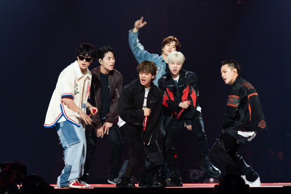 【写真特集】iKON、「KCON×TGC」PRE-SHOWで圧巻のライブパフォーマンス！＜KCON JAPAN 2023×TOKYO GIRLS COLLECTION＞