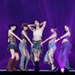 【写真特集】LE SSERAFIM、ヘルシーなくびれラインで釘付けのデニム衣装でパフォーマンス！＜KCON JAPAN 2023＞