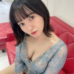 西永彩奈、キャバドレスで見せる誘惑の美谷間