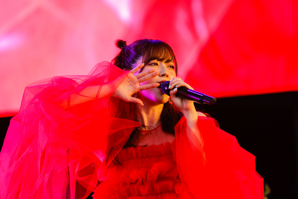 アンジュルム、モーニング娘。'23、鈴木愛理がSKY STAGEに出演！開催初日を盛り上げる＜JAPAN JAM 2023＞