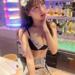 雪平莉左、メイド水着で甘える表情に「存在が天才」とファン大絶賛！