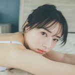 マーフィー波奈、ランジェリーで見せる透明感ボディにファンうっとり