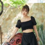 黒嵜菜々子（Peel the Apple）、黒ビキニを着こなしヘルシーボディ全開披露！