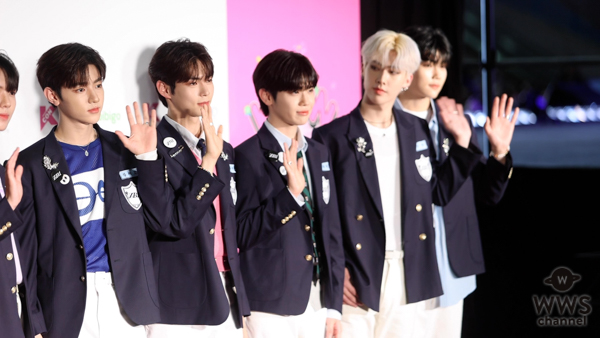 【動画】BOYS PLANETから誕生のZEROBASEONE、可愛らしい笑顔でレッドカーペットに登場！＜KCON JAPAN 2023＞