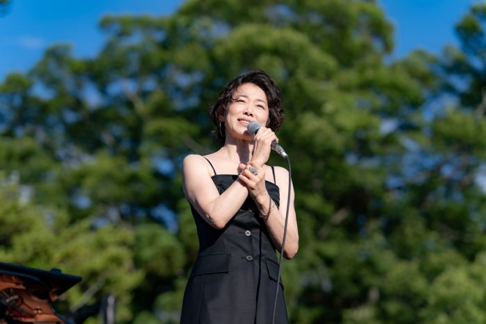 今井美樹、療養中のKAN作曲の『雨にキッスの花束を』を歌唱＜葉加瀬太郎音楽祭＞