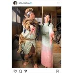 亀姫・當真あみ、強右衛門・岡崎体育とのギャルピース2ショットに反響ぞくぞく！＜どうする家康＞