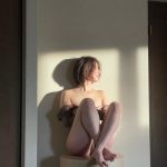 NMB48・安部若菜「惚れました」、セクシーなデコルテ＆美脚見せショットにファン悶絶