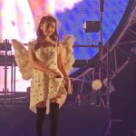 【動画】明日花キララ、可愛すぎる羽根をつけて天使のような白ドレスで登場！銀座「J-VOGUE」キャバ嬢も集結！＜MUSIC CIRCUS FUKUOKA＞