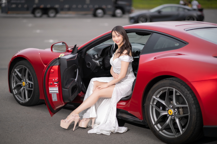 100台のスーパーカーとゴージャスなドレス姿の美女が集結！＜TOKYO SUPERCAR DAY 2023 さいたま＞