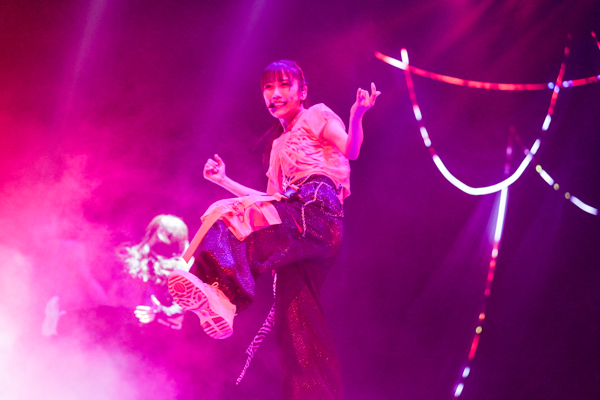 【ライブレポート】ももクロ・高城れに、ソロライブ「30祭」を開催！YOASOBI『アイドル』、Ado『新時代』もカヴァー